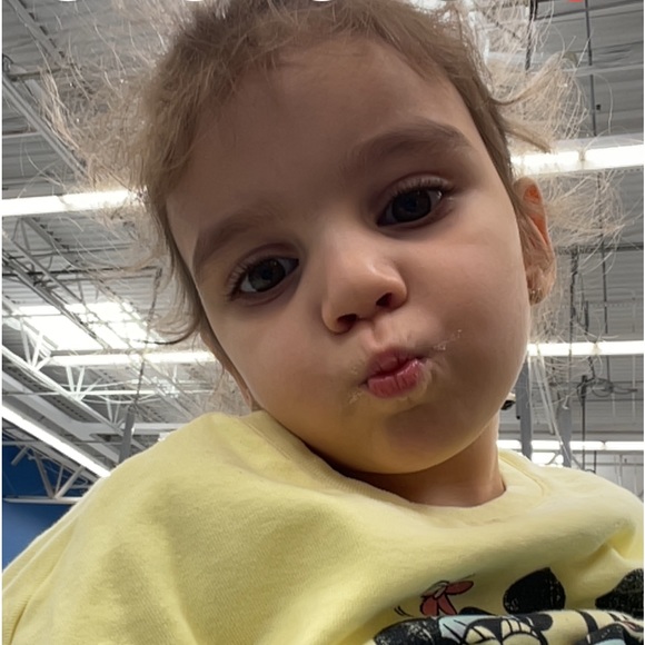 Meet your Posher, Jessenia mother of two blessing - Picture 12 of 17